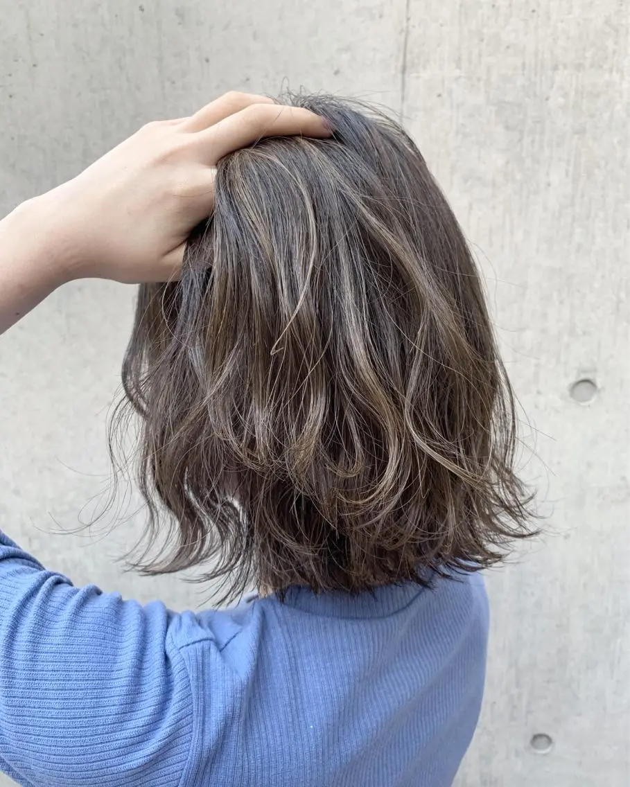 ミディアム カラー box mico. mutsumiのヘアスタイル
