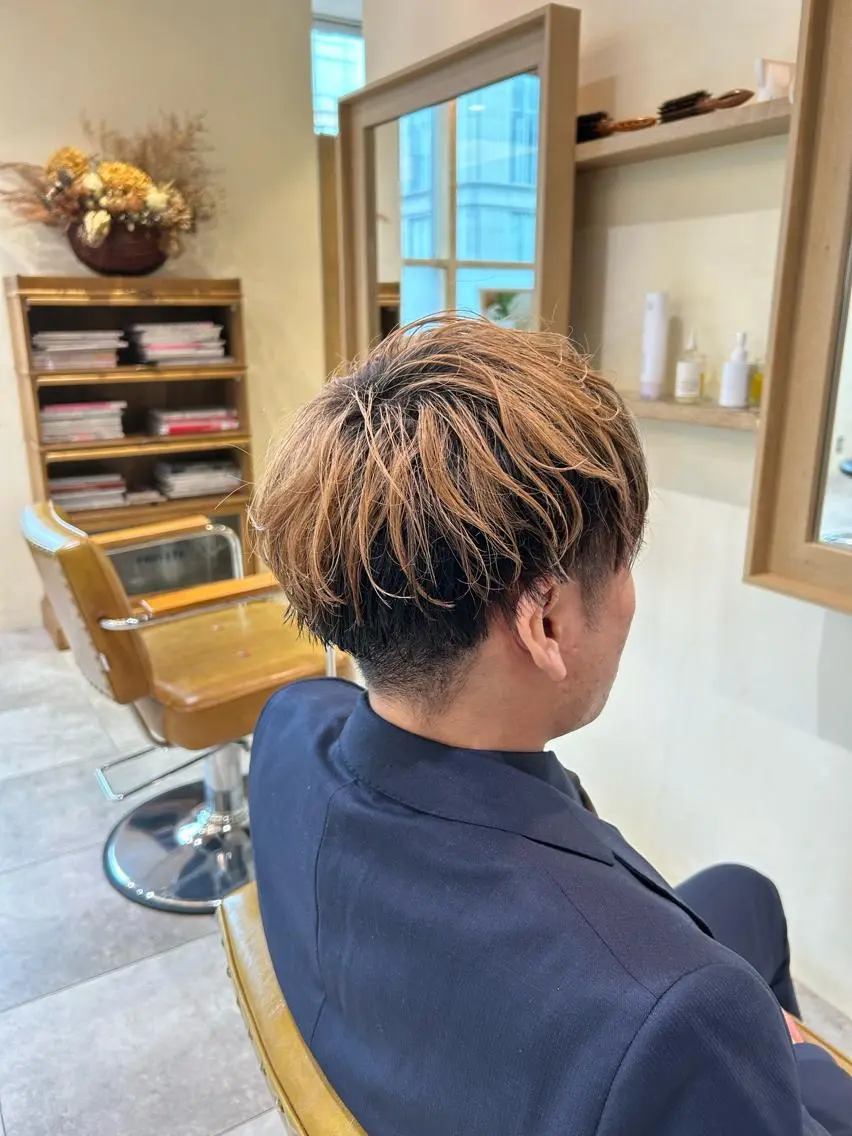 カラー メンズ ブロンド 艶透明感カラー/ ルーズパーマ/田中のヘアスタイル