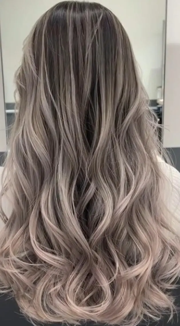 カラー バレイヤージュ 華Hanaプロカラー ヘアカラー専門店のヘアスタイル