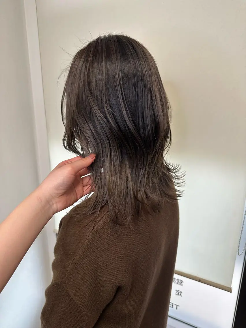 ミディアム ブリーチカラー🫧 森　凪沙のヘアスタイル