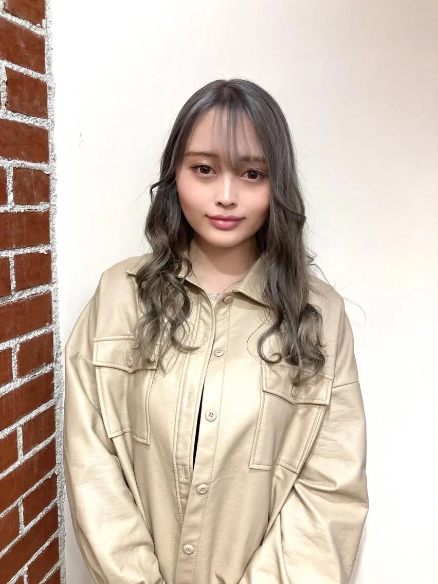 ロング ハイライト 髪質改善 韓国風ヘア レイヤーカット KASHI|顔まわり ×艶髪プロデューサーのヘアスタイル