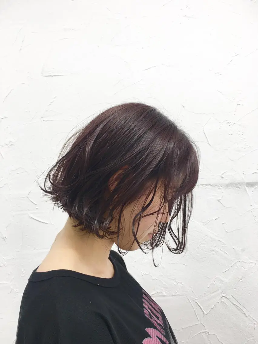 ショート カラー ブリーチ ブリーチなしカラー ピンクカラー 脱!黒髪 ダブルカラー【上野】のヘアスタイル