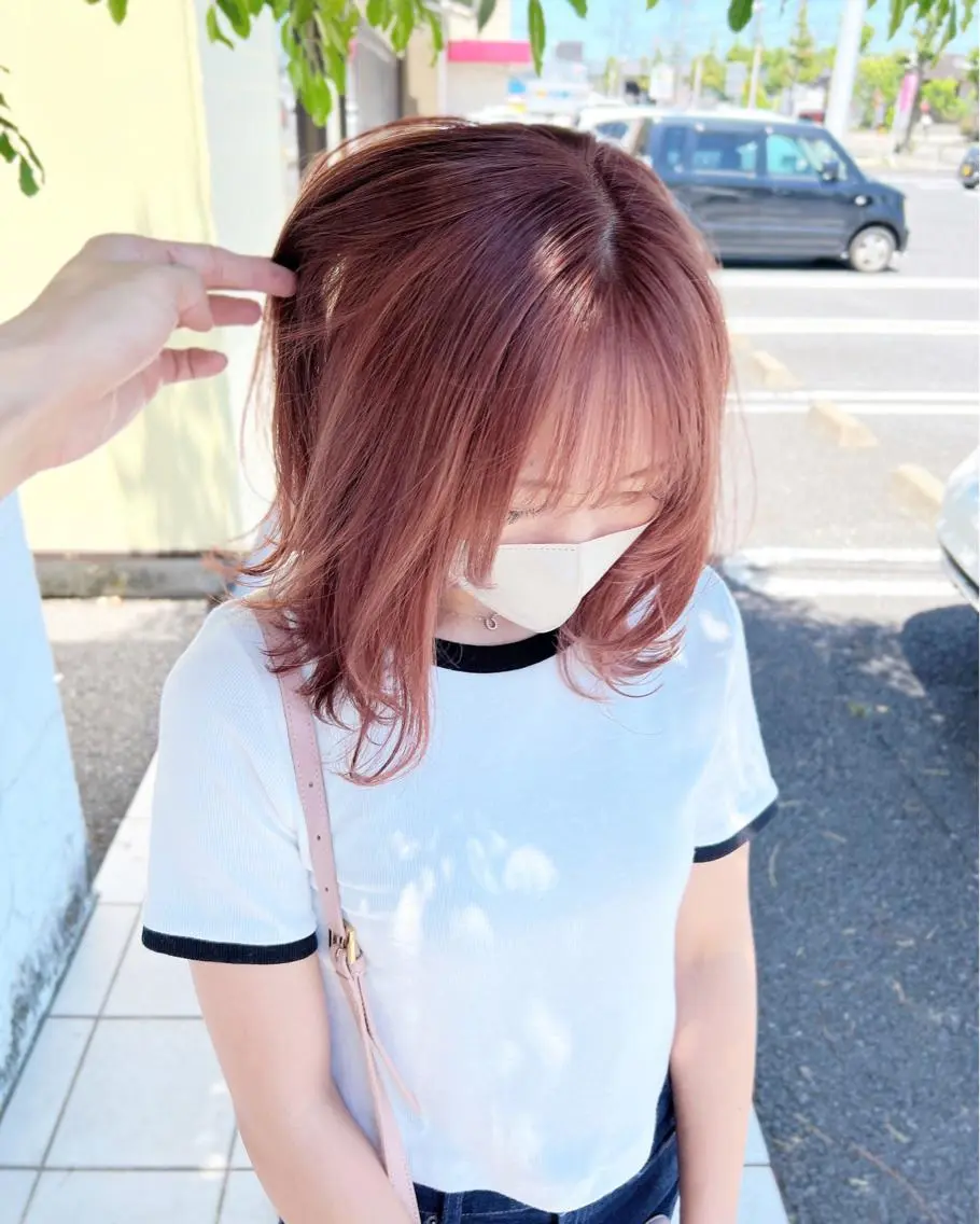 ミディアム カラー ピンクカラー ヘアカラー 具志 正太のヘアスタイル