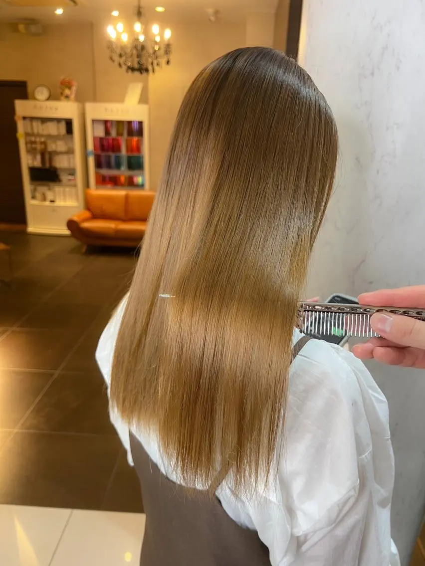 ロング カット 縮毛矯正 トリートメント 福岡縮毛矯正✨️ ストレート 向井和輝のヘアスタイル