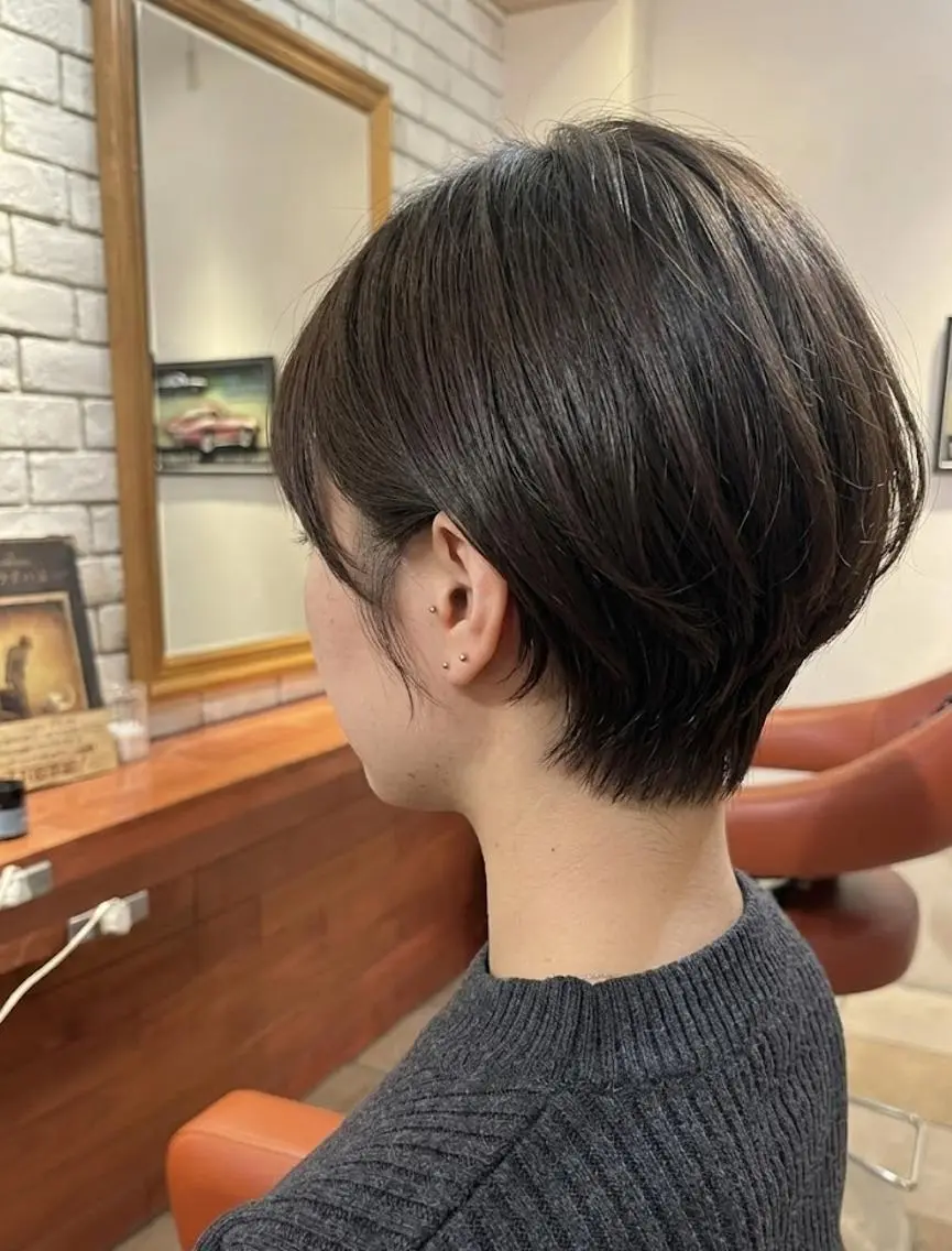 ショート アッシュ アッシュブラウン ショートヘア カット トリートメント ヘッドスパ flencia 丸 和博|カットのヘアスタイル