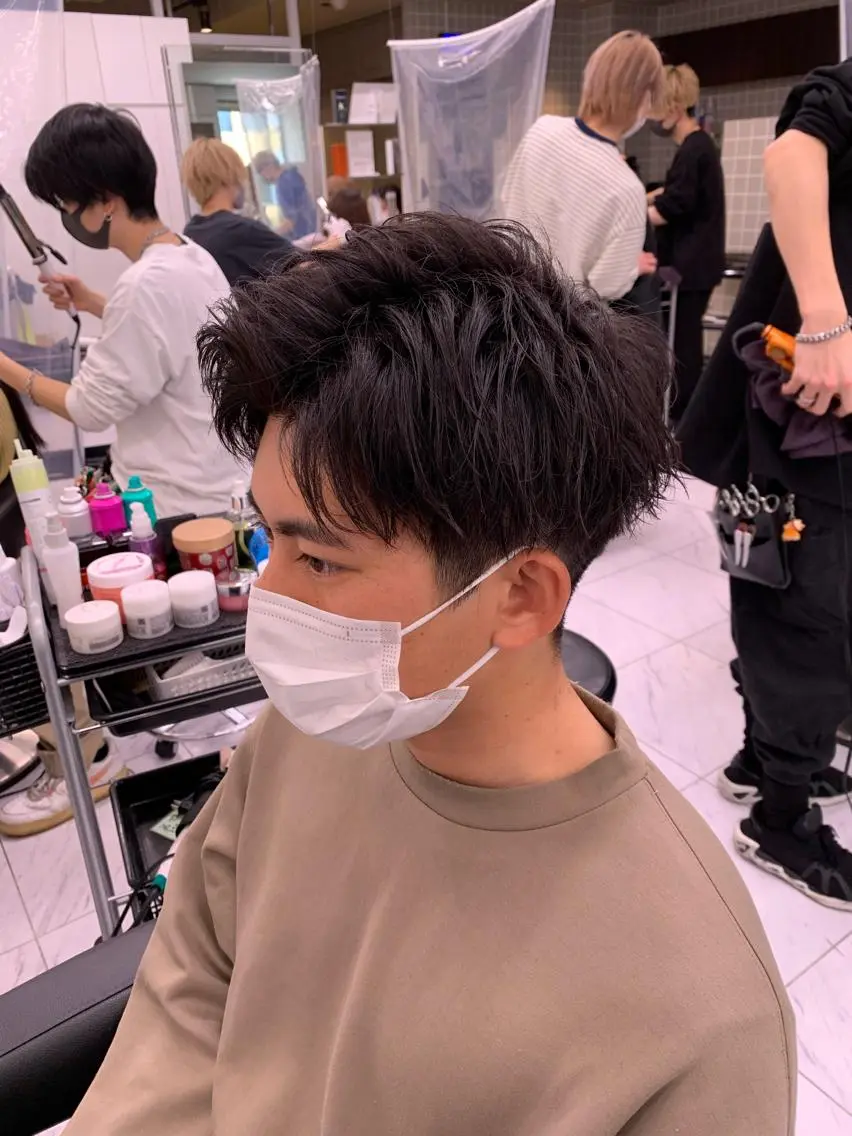 ショート カラー パーマ メンズ メンズパーマ特化 TAIGAのヘアスタイル