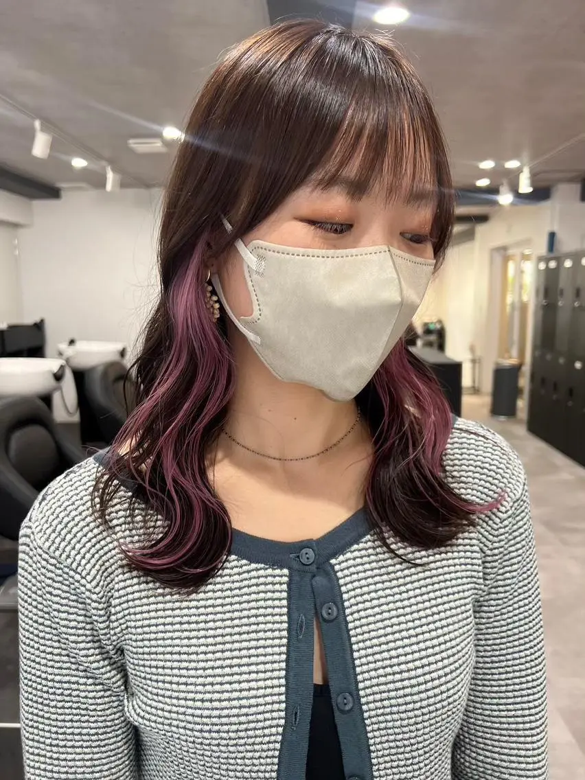 セミロング カラー パープルカラー 🎀ブリーチ ハイト ーン ♡Kanon♡のヘアスタイル