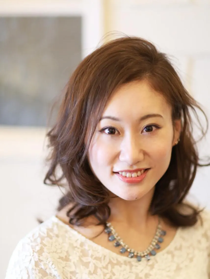 ミディアム セミロング 工藤 久美のヘアスタイル