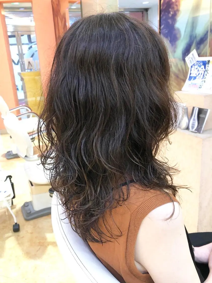 セミロング セミロングパーマ カット パーマ 安達 光琉のヘアスタイル