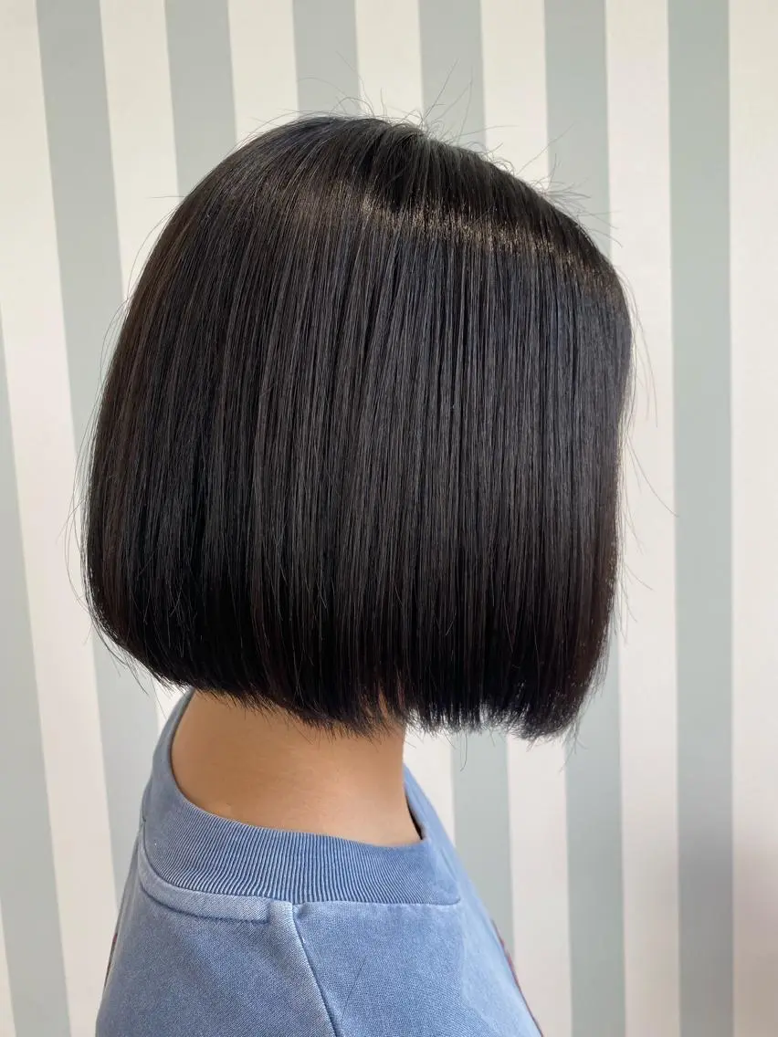 ショート ボブ 小顔レイヤー/ ベージュ🤍Rieのヘアスタイル