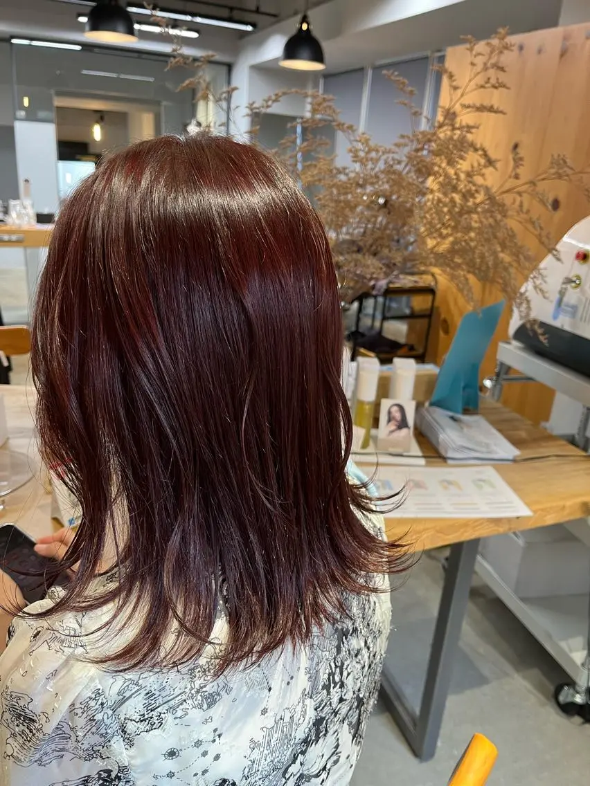 セミロング カラー ブリーチ ピンクカラー ROCCO east MIYOのヘアスタイル