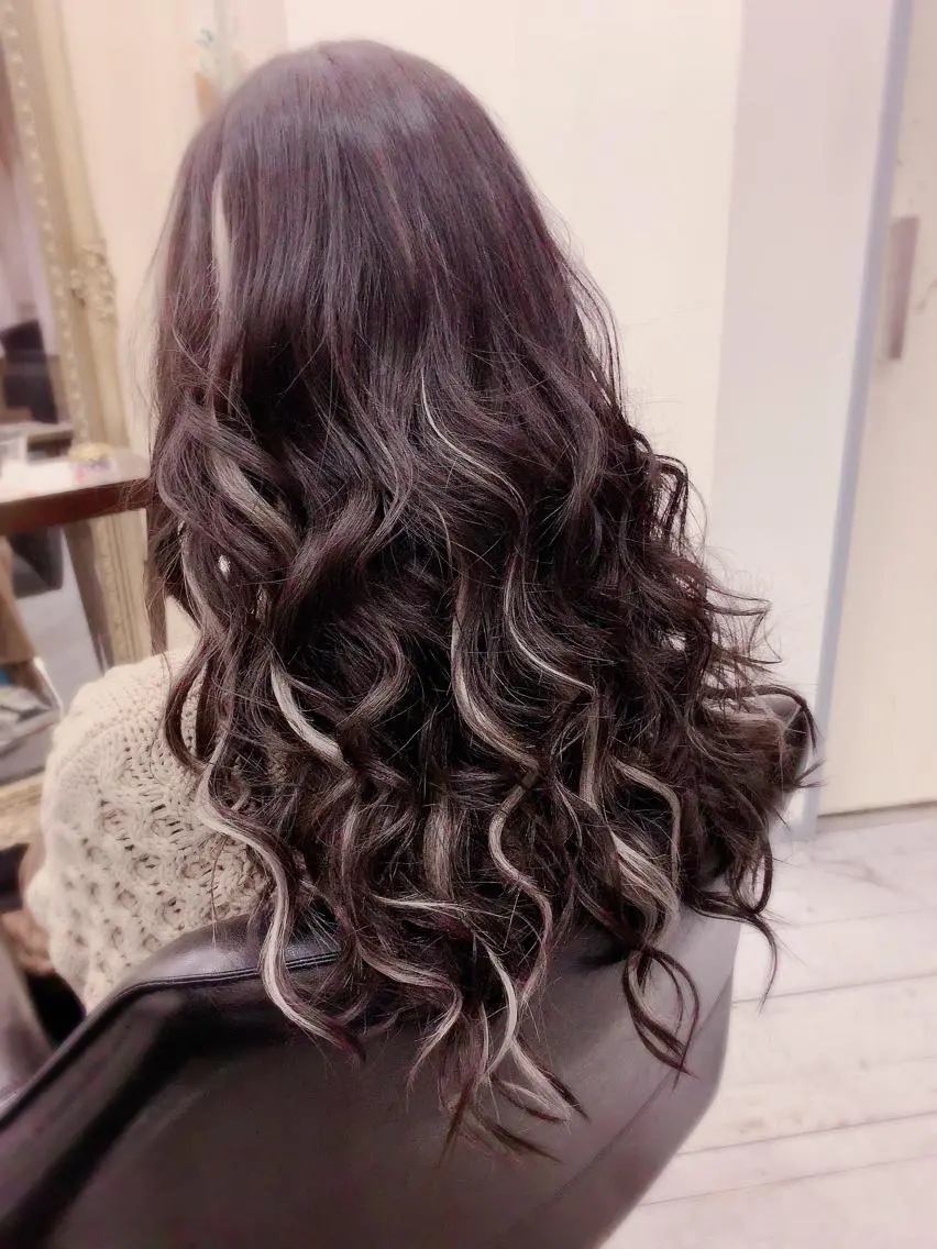 ロング カラー エクステ 💎JADE GRACE💎のヘアスタイル