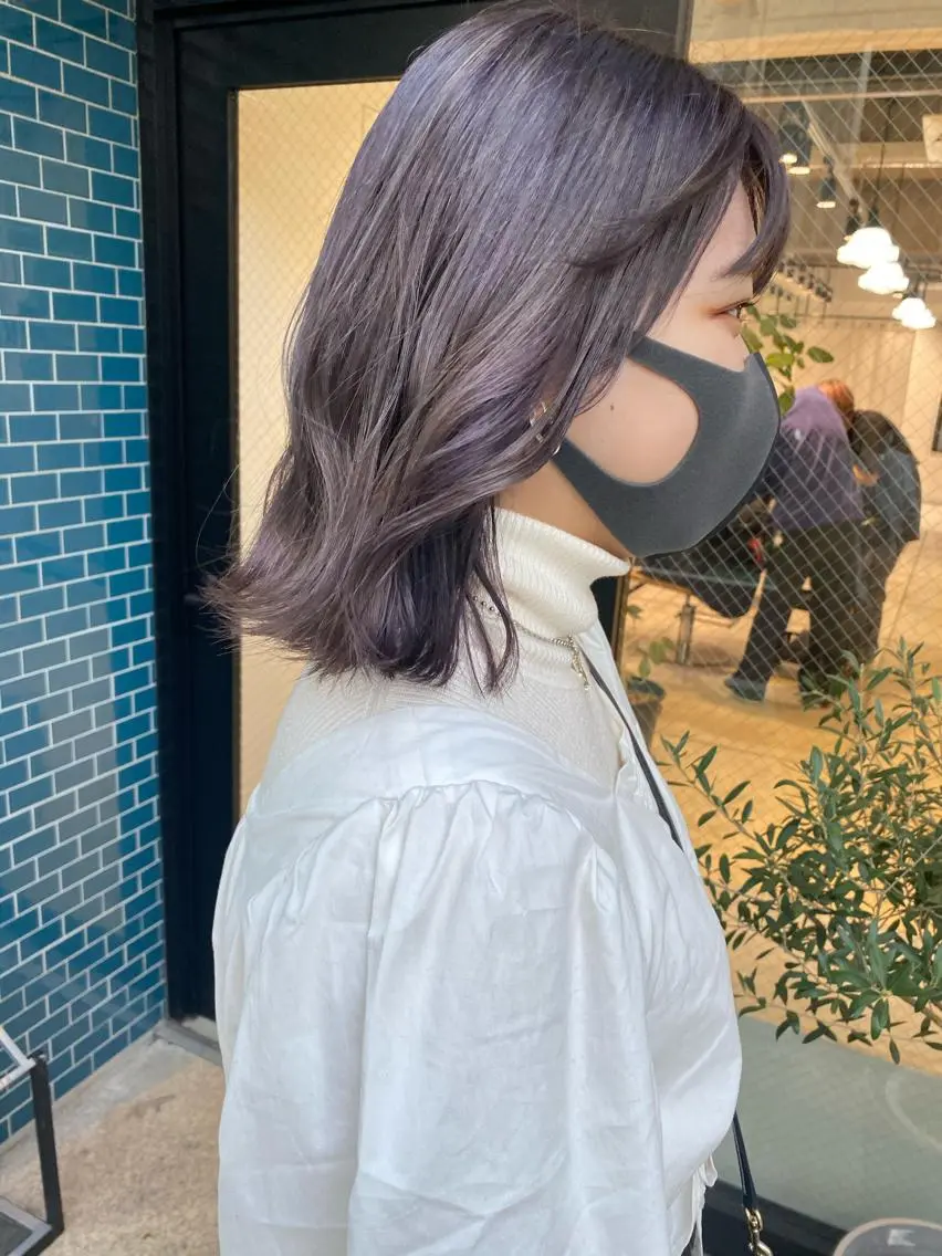 セミロング カラー パーマ ヘアアレンジ 透明感カラー グレージュ ラベンダーカラー ラベンダーグレージュ ラベンダーグレー パーマスタイル🔅 sayacaのヘアスタイル