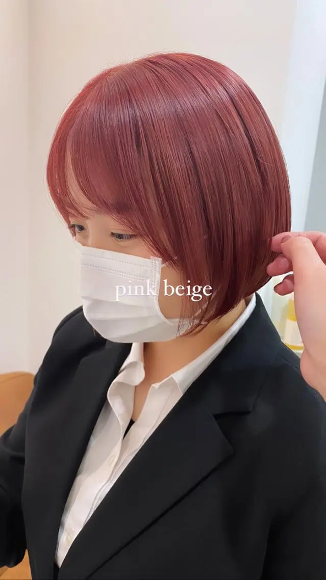ショート カラー ブリーチ ピンクカラー yunica Momokaのヘアスタイル