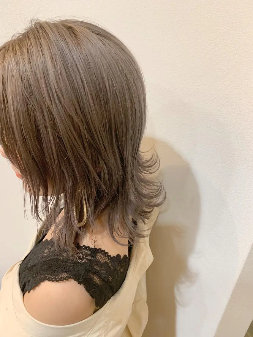 ミディアム 外国人風カラー ハイライト トリートメント エフ プラス F +PULS🌿のマツエク・マツパデザイン