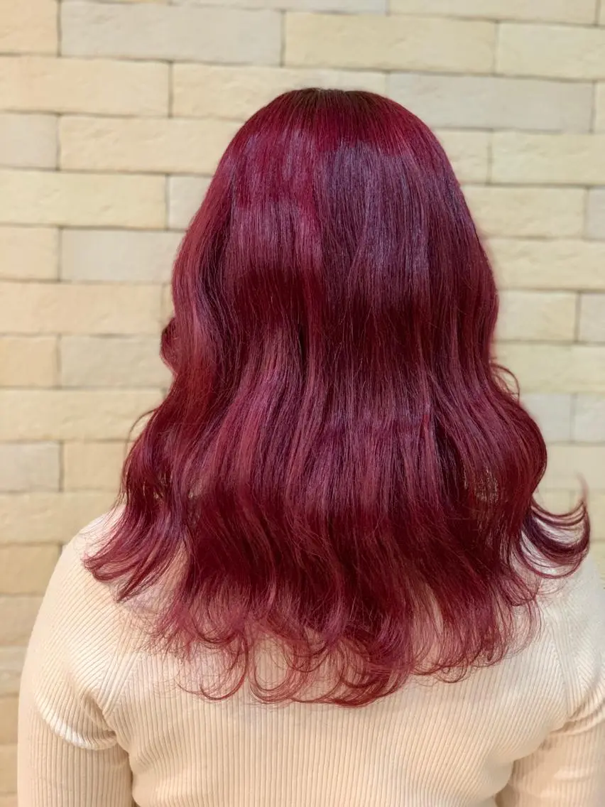 セミロング カラー ブリーチ ピンクカラー バイオレットカラー 艶髪レイヤー上田 紗也🇰🇷💗のヘアスタイル