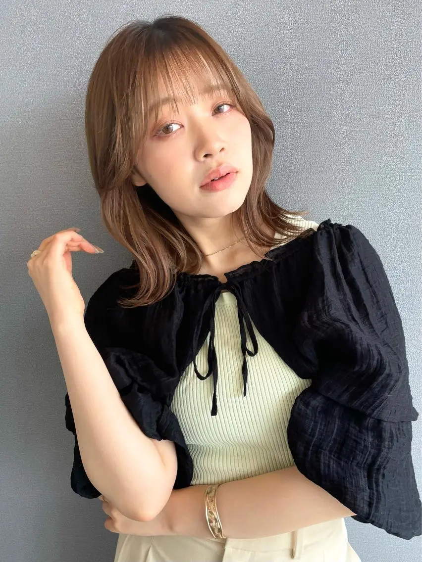 ミディアム カラー くびれヘア くびれレイヤー レイヤーカット カット ヘアカラー トリートメント kitin 吉祥寺 山岸花のヘアスタイル