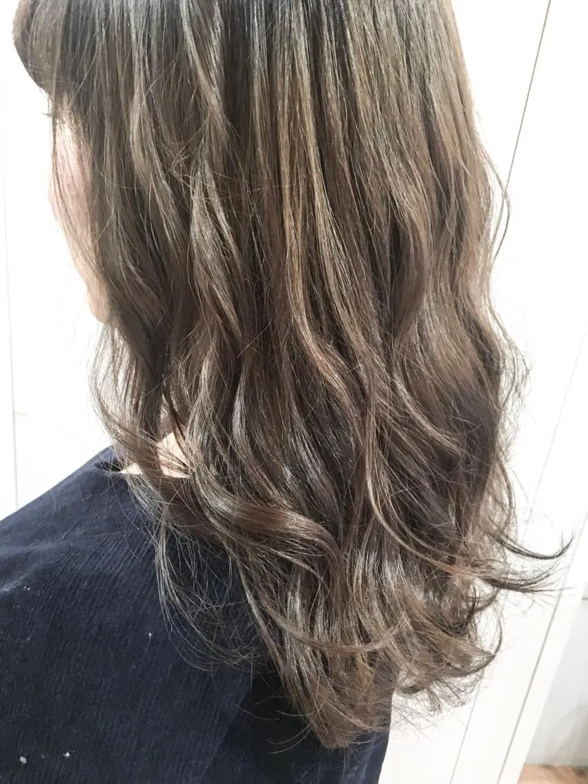 ショート ミディアム セミロング ロング カラー グレージュ 【mokuオーナー】 ちはるのヘアスタイル