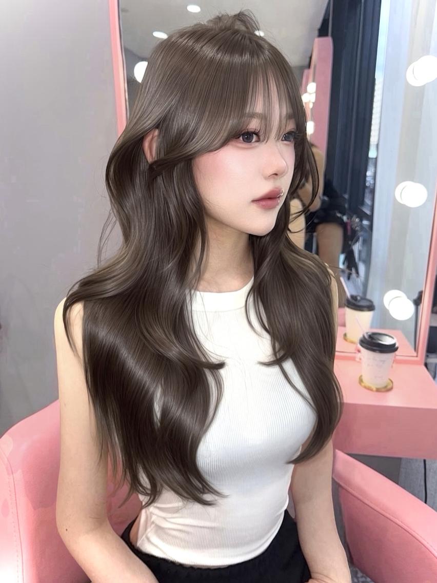 ロング カラー みうる🎀透明感艶髪 🫧レイヤーカットのヘアスタイル