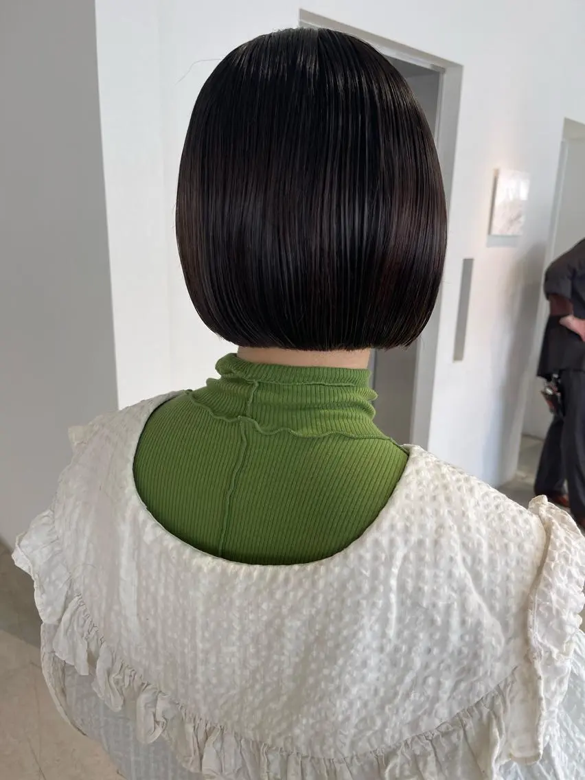 ショート oma 袮次金 鈴香のヘアスタイル