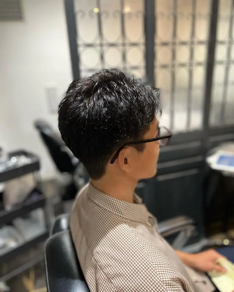 ショート カラー メンズ 学生(メンズ向け) メンズショート ツーブロック 黒髪 外国人風カラー 🌿ヤマグチ ユウキ🌿のヘアスタイル