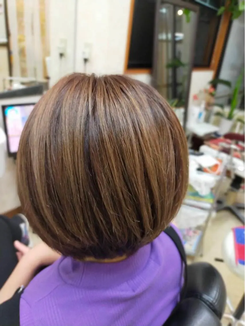 ショート カラー 石塚 浩のヘアスタイル
