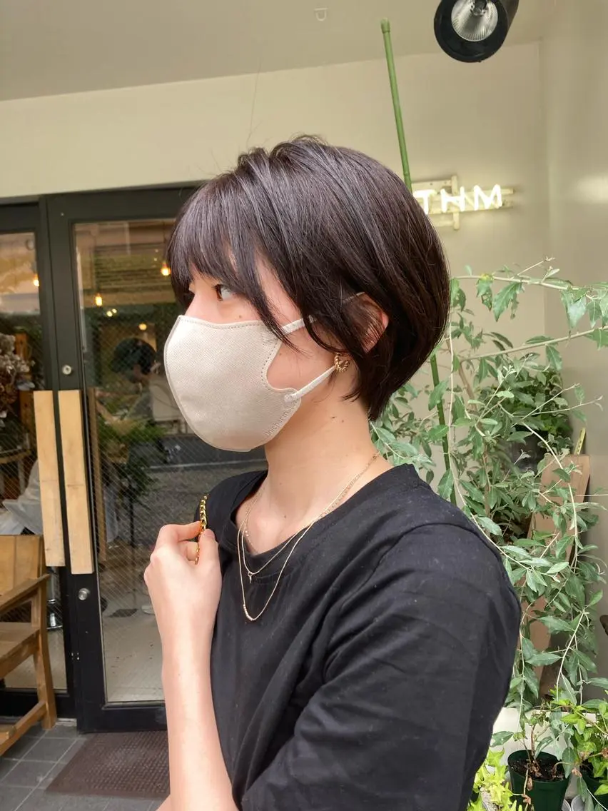 ショート カラー 丸みショート ベージュカラー ブリーチ イヤリングカラー ハイライトカラー ✂︎岡根 京花✂︎のヘアスタイル