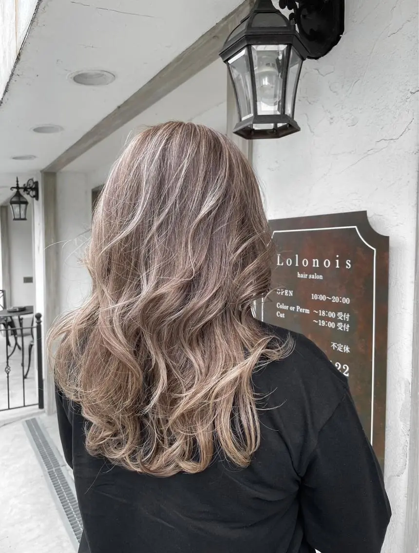 セミロング カラー パーマ ヘアアレンジ キッズ ハイライトカラー オレンジ ハイライト カット ヘアカラー トリートメント 韓国♡ハイライト ♡YURIのヘアスタイル