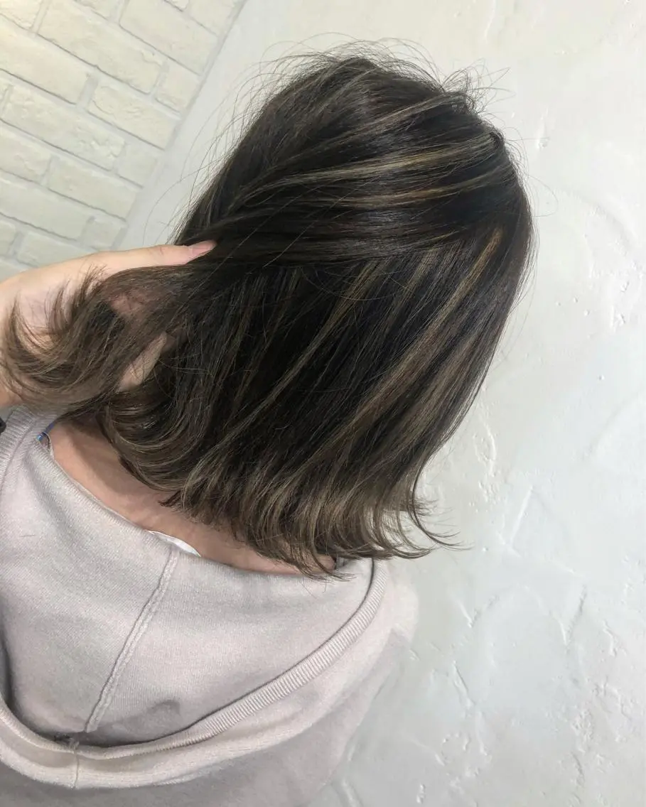 ショート カラー 透明感カラー デザインカラー ハイライトカラー 外国人風カラー ハイライト Loob.TOKYO MIYA🌈のヘアスタイル