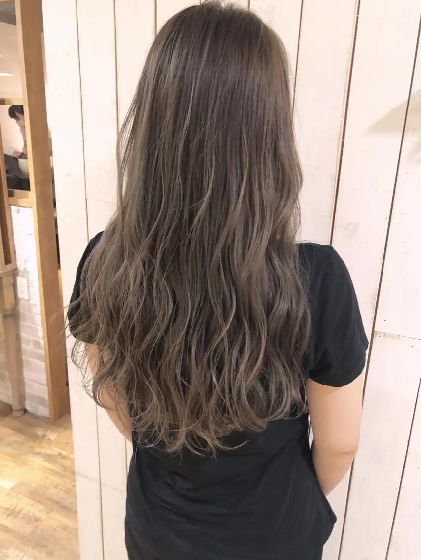 ロング Noe心斎橋 堀田 朋宏のヘアスタイル