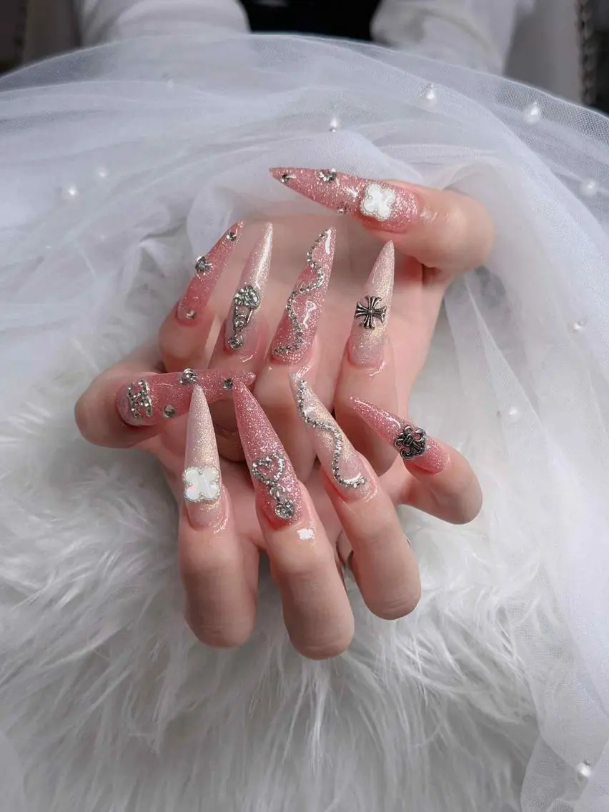 ネイル フレンチネイル ジェルネイル ハロウィン 韓国ネイル マグネットネイル ハンドネイル Hbaby nailのネイルデザイン