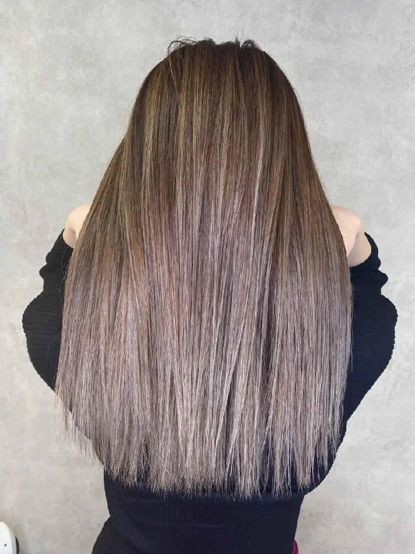 セミロング カラー バレイヤージュ ベージュカラー ブリーチ ハイライトカラー ピンクカラー ヘアカラー トリートメント RIENS♡xrea 山本優舞のヘアスタイル