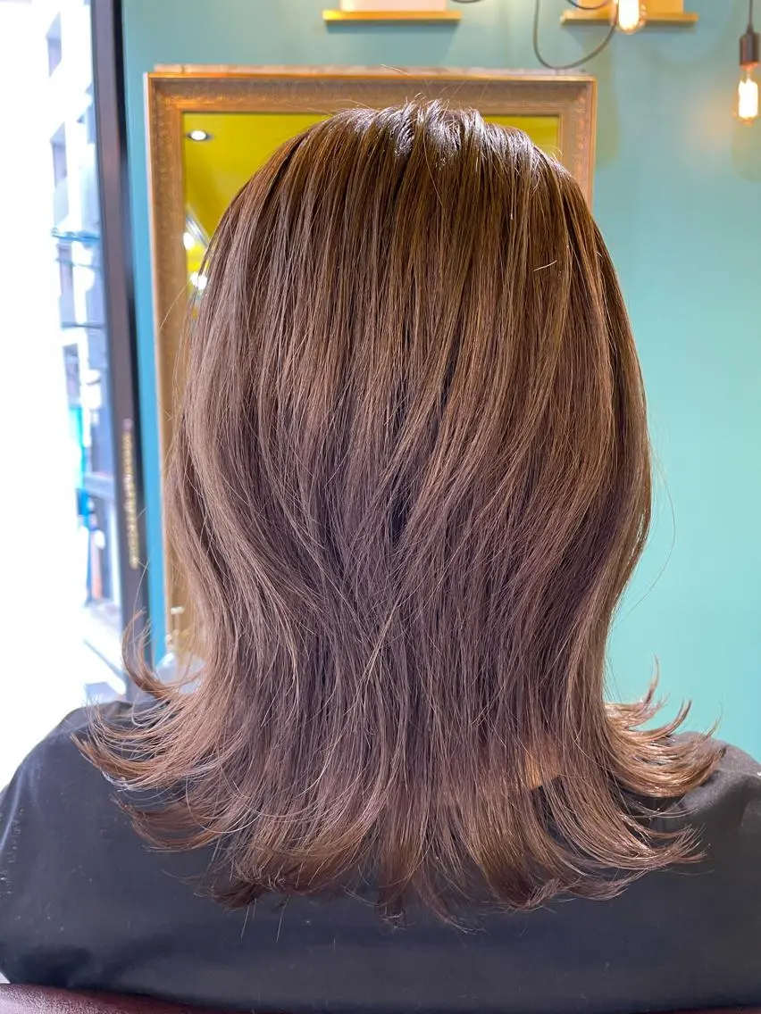 ミディアム アッシュ アッシュグレー アッシュグレージュ 末石 智のヘアスタイル