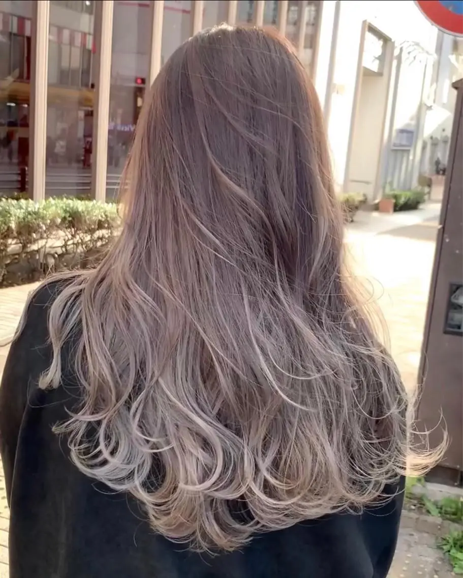 ロング カラー LUSTRE クロサワのヘアスタイル