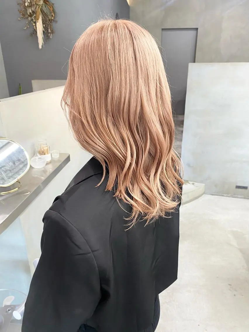 セミロング カラー ヘアカラー 前橋 姫奈のヘアスタイル