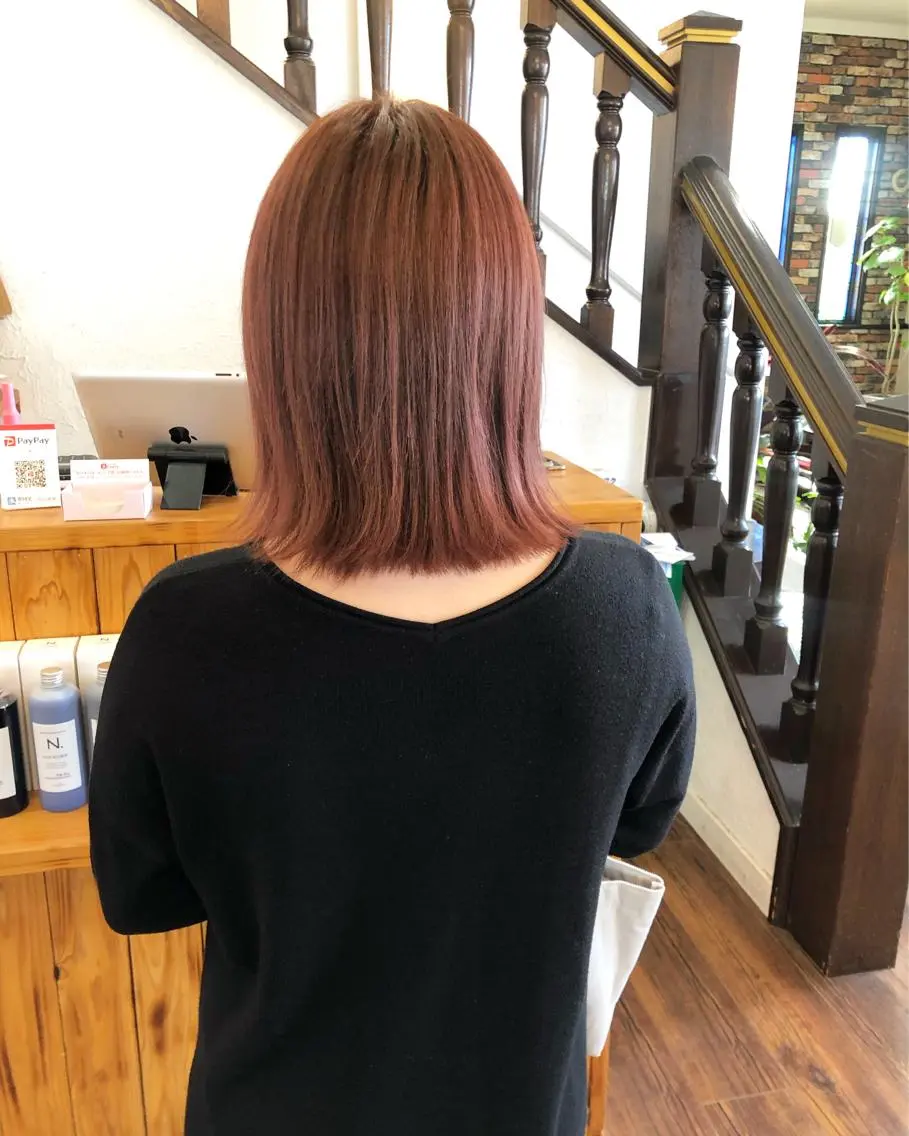 ミディアム カラー ベージュカラー ピンクカラー ピンクベージュ カット ヘアカラー 江原 彩華のヘアスタイル