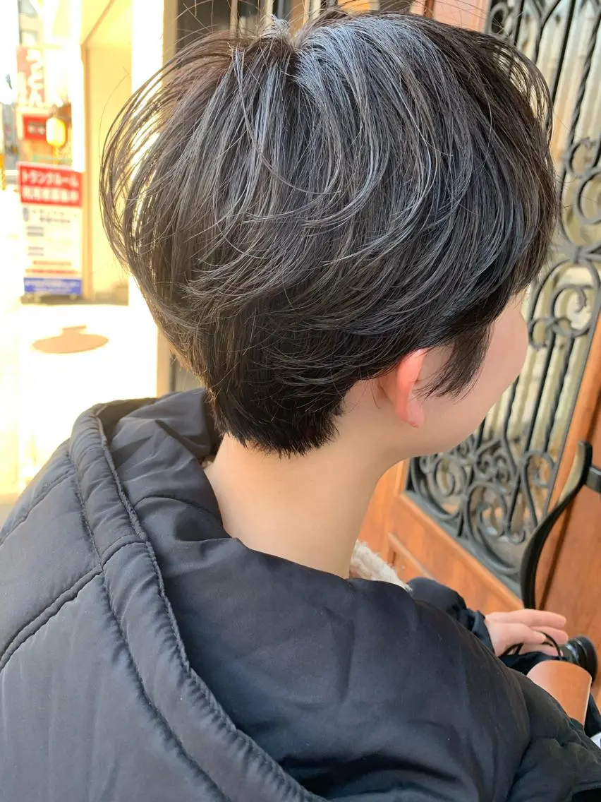 ショート カラー アッシュ アッシュグレー アッシュグレージュ グレージュ yoshi （髙橋）のヘアスタイル