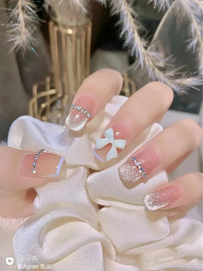 ネイル ハンドネイル AngelChris ビューティーサロンのネイルデザイン