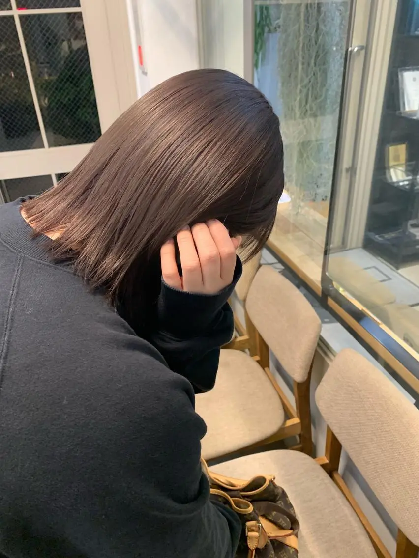 ミディアム カラー ヘアカラー トリートメント REINA☁️透明感 カラー/ぷつっと♡のヘアスタイル