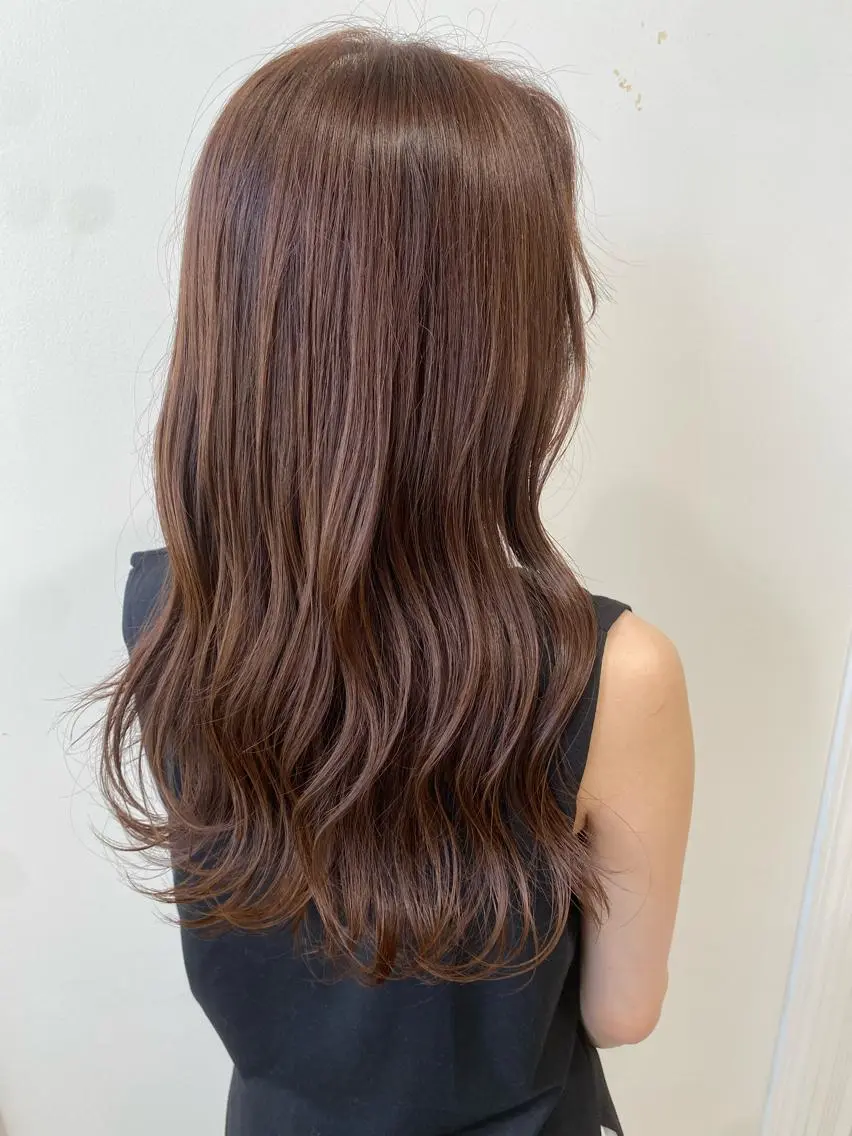 ロング MEGU/layer cut/透明感カラーのヘアスタイル