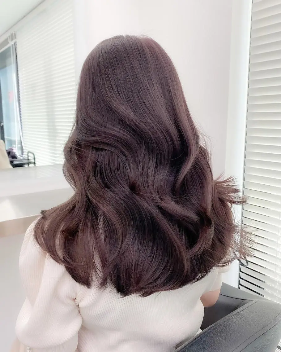 カラー 夏のトレンドヘア🤍 BABY上野のヘアスタイル