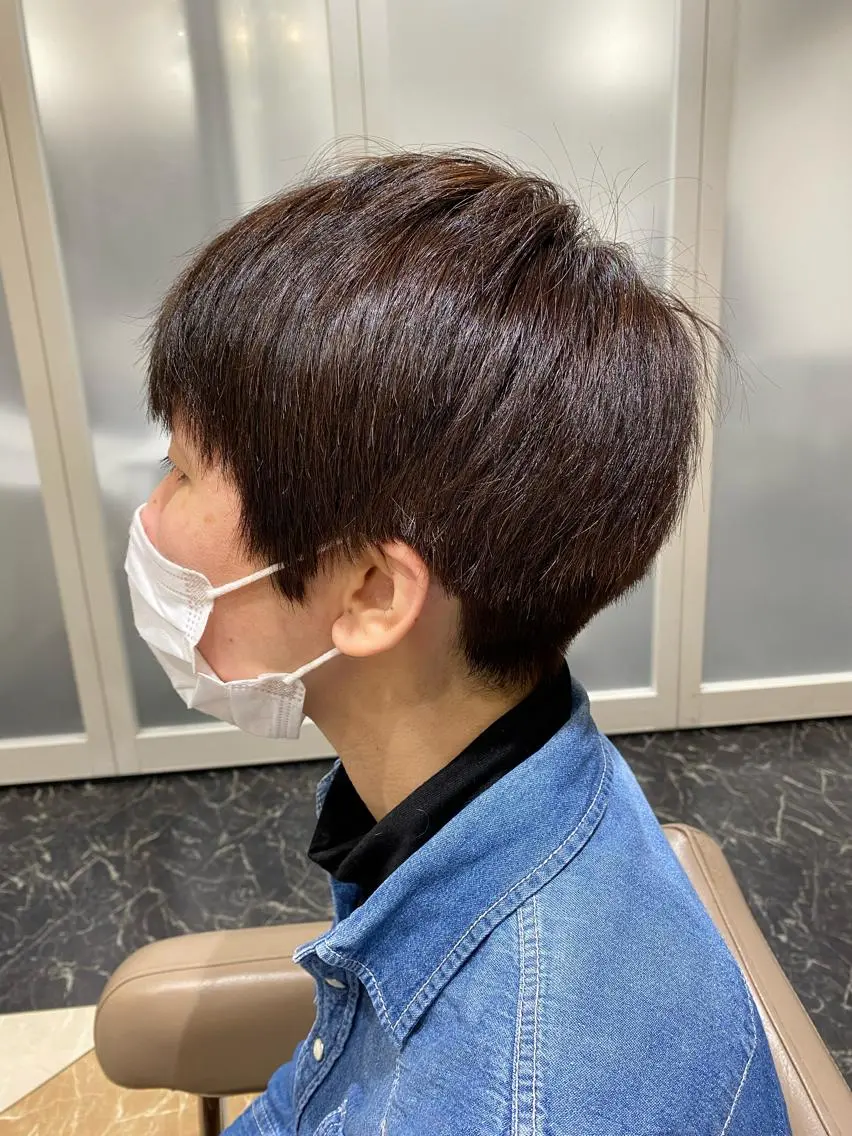 ショート カラー ワンズビューティー 赤塚雄輝のヘアスタイル