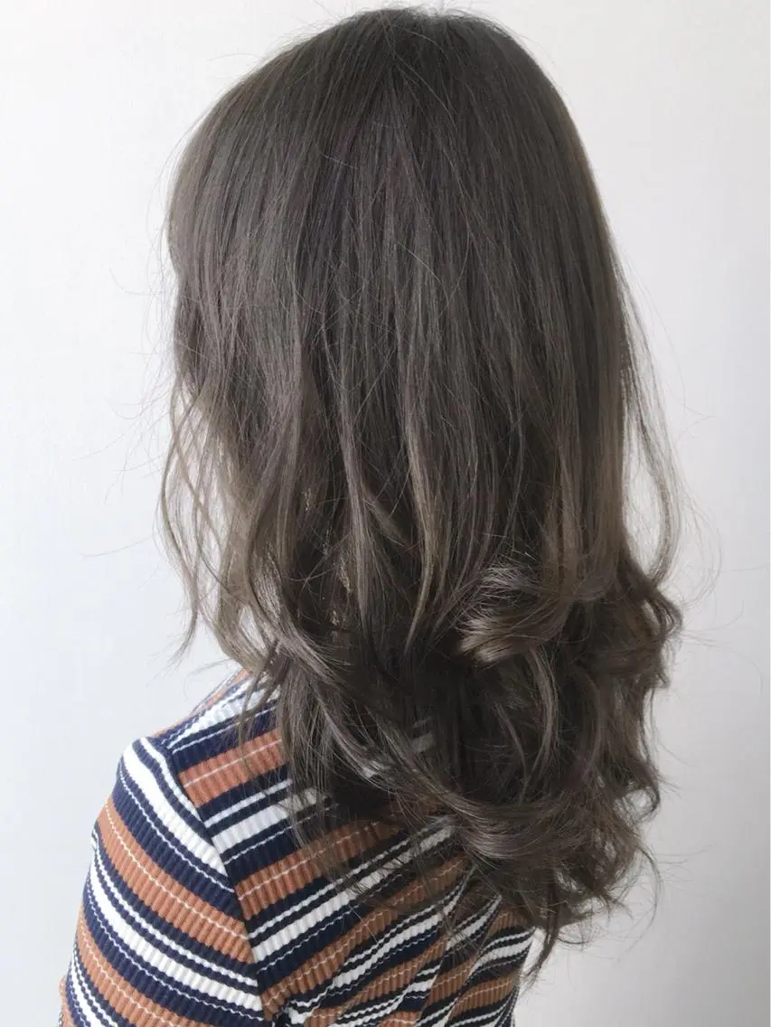 セミロング 朝3秒で前髪が決まる クロスパーマ✂️ヒロのヘアスタイル