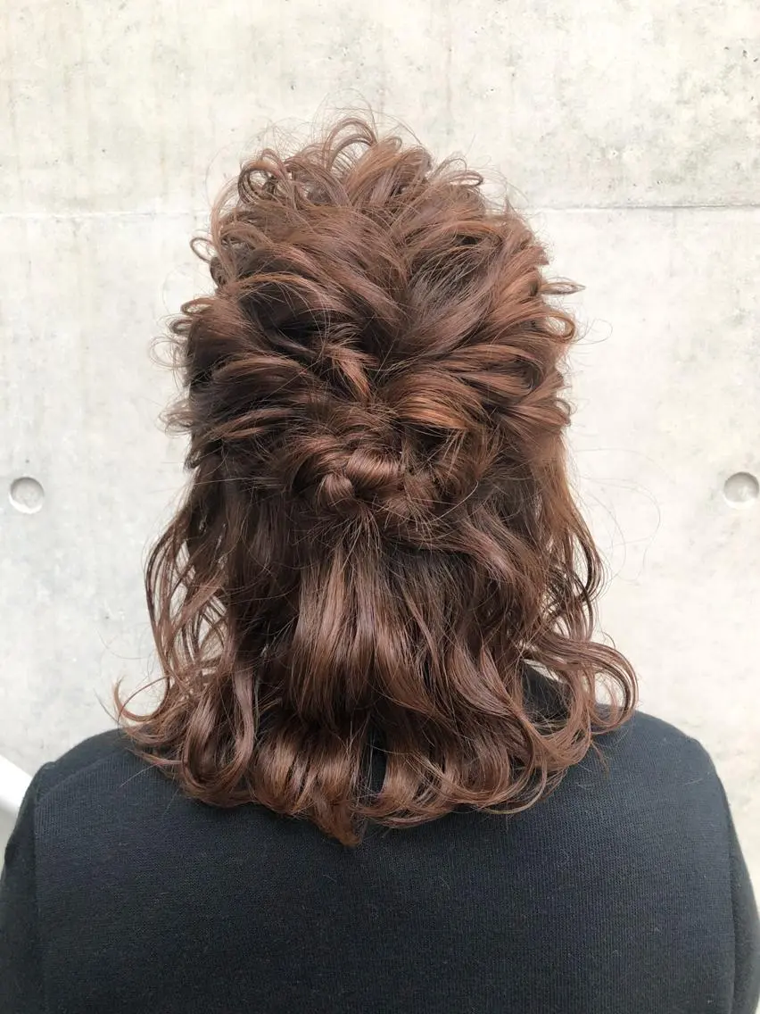 セミロング カラー ヘアアレンジ ヘアセット ビューティービースト 鹿児島店のヘアスタイル