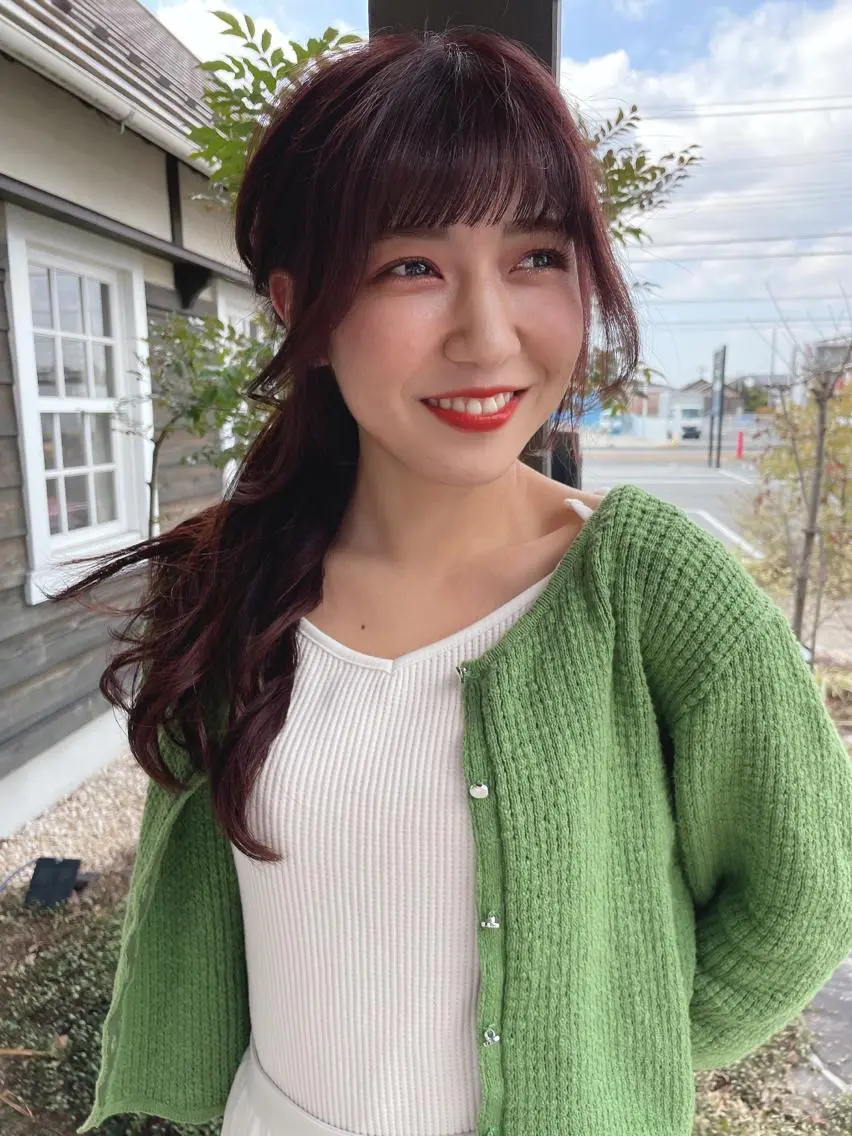 ロング カラー ベージュカラー ブルーカラー 透明感カラー 足立 悠輔のヘアスタイル