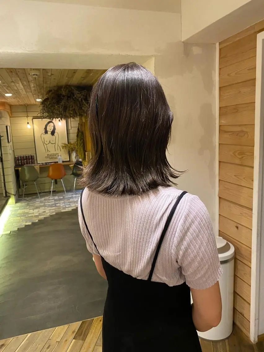 ミディアム カラー ブリーチ 透明感カラー グレージュ ブリーチなしカラー カット ヘアカラー トリートメント 吉田 光佑のヘアスタイル