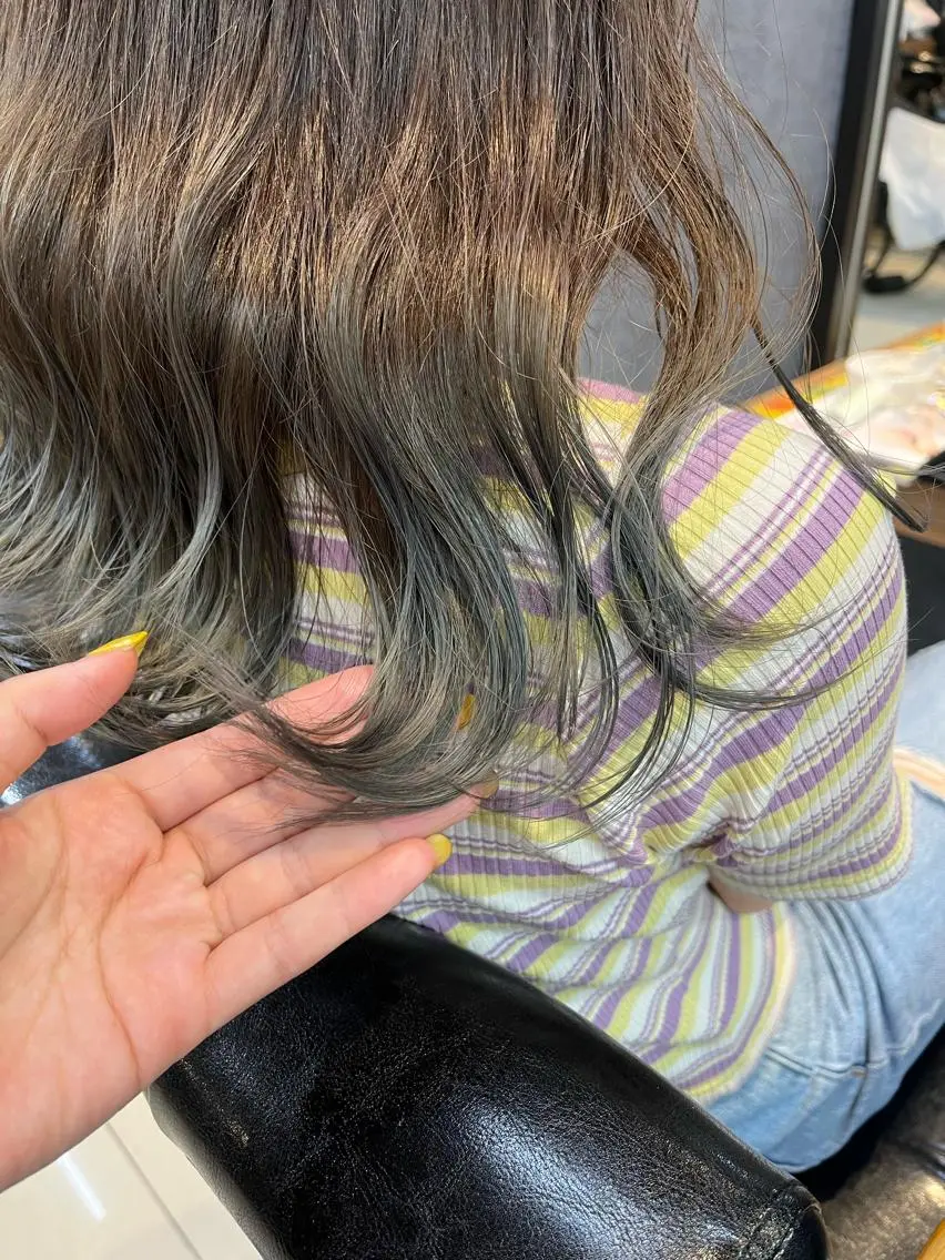 ロング カラー ヘアアレンジ キッズ マツエク・マツパ アイブロウ ヘアカラー トリートメント 透明感カラー🤎 ゆりのヘアスタイル