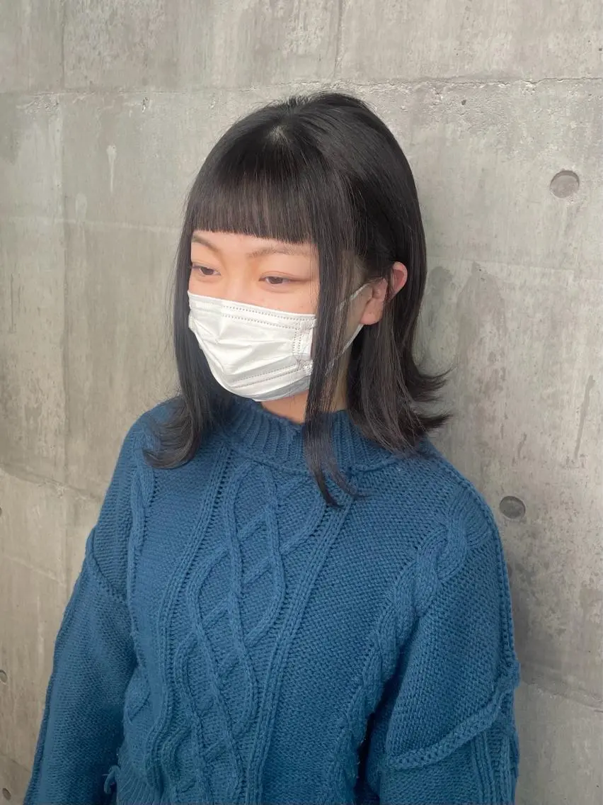 ミディアム オン眉 外ハネヘア ルミナホワイト セルフホワイトニングのその他イメージ