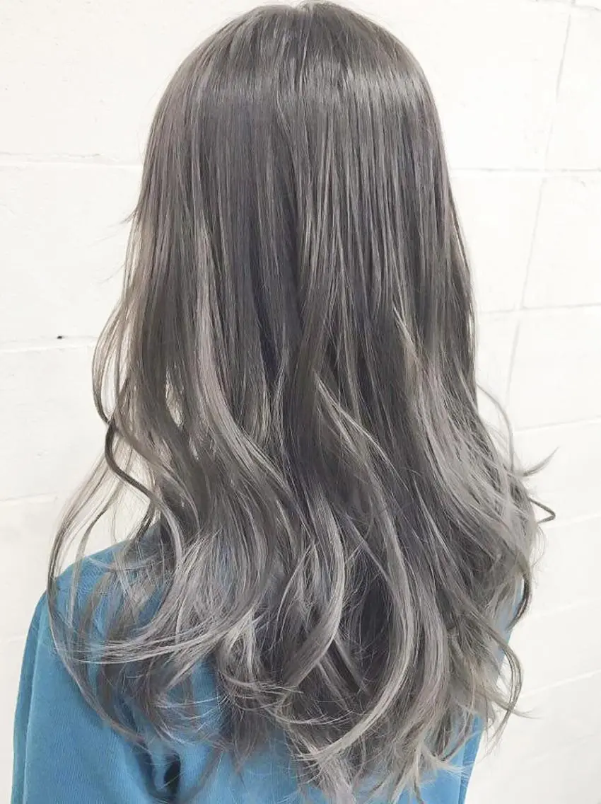 ロング 新宿メンズパーマ特化 メンズバレイヤージュのヘアスタイル