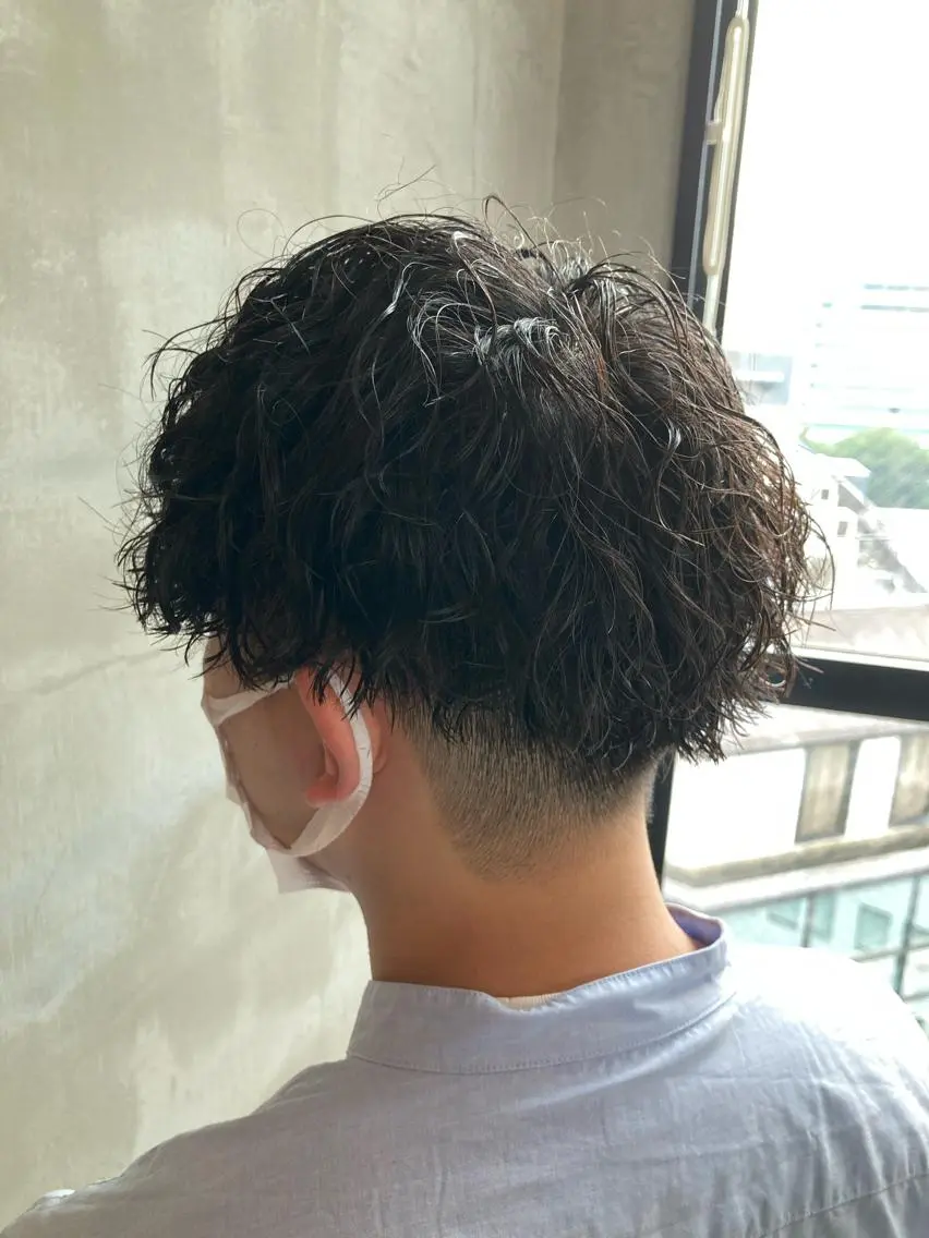 ショート カラー パーマ メンズ 波巻きスパイラルパー マ/シャドウパーマ駿のヘアスタイル
